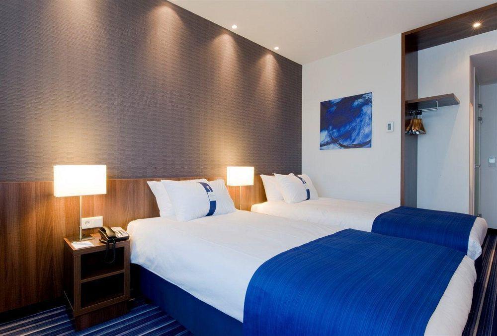 Holiday Inn Express Utrecht - Papendorp By Ihg Exterior foto