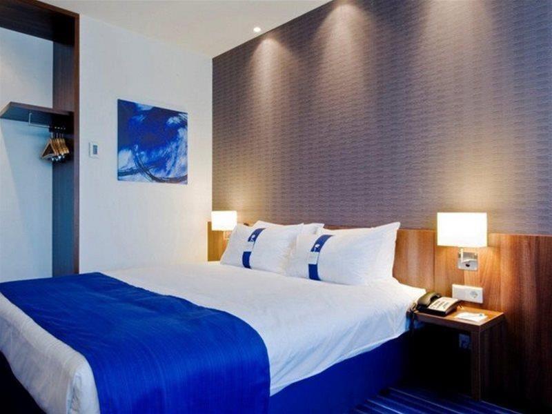 Holiday Inn Express Utrecht - Papendorp By Ihg Exterior foto