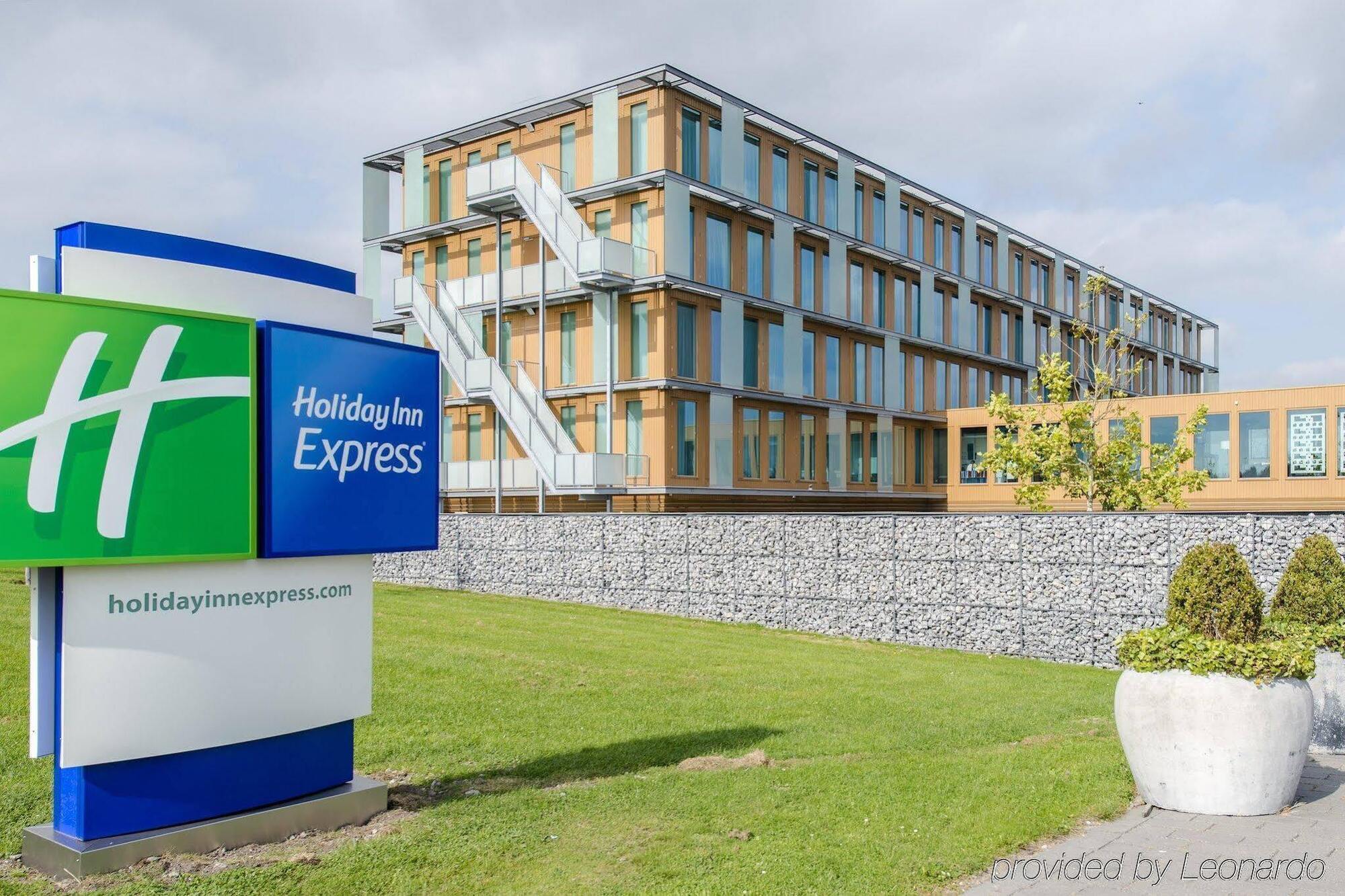 Holiday Inn Express Utrecht - Papendorp By Ihg Exterior foto